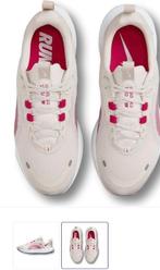 ZGAN NIKE hardloopschoenen maat 39, Beige, Nike, Ophalen of Verzenden, Sneakers of Gympen