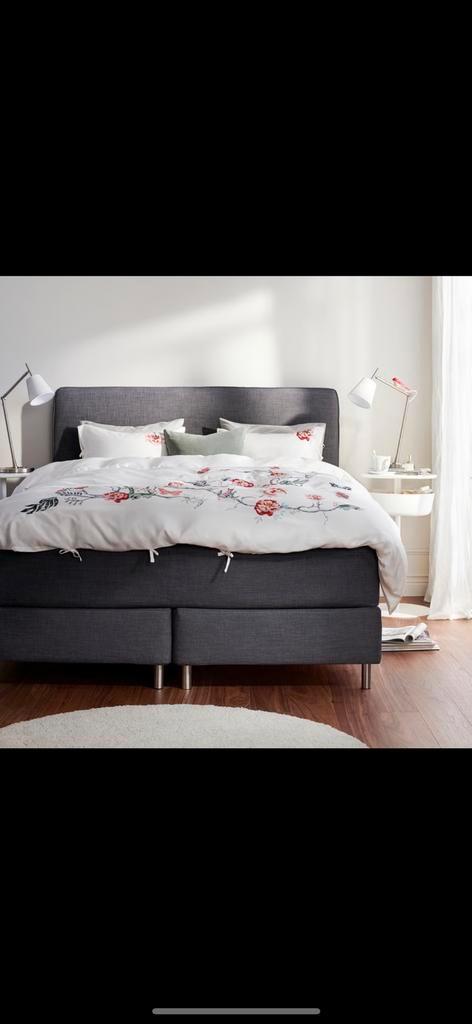 IKEA Dunvik boxspring 140x200 met stalen poten – topstaat!, Huis en Inrichting, Slaapkamer | Boxsprings, Gebruikt, 140 cm, 200 cm