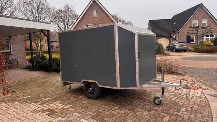 Aanhanger gesloten ( motorsport ), Auto diversen, Aanhangers en Bagagewagens, Zo goed als nieuw, Ophalen