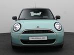 MINI 5-Deurs Cooper S Favoured + Pakket S + Parking Assistan, Auto's, Mini, Euro 6, 4 cilinders, Met garantie (alle), Origineel Nederlands