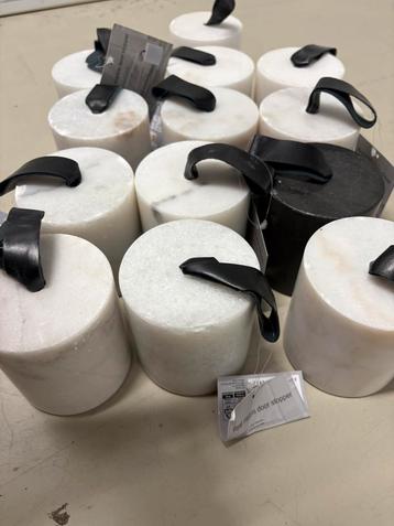 Partij 13x Echt Marmeren Deurstopper – Luxe Interieur beschikbaar voor biedingen