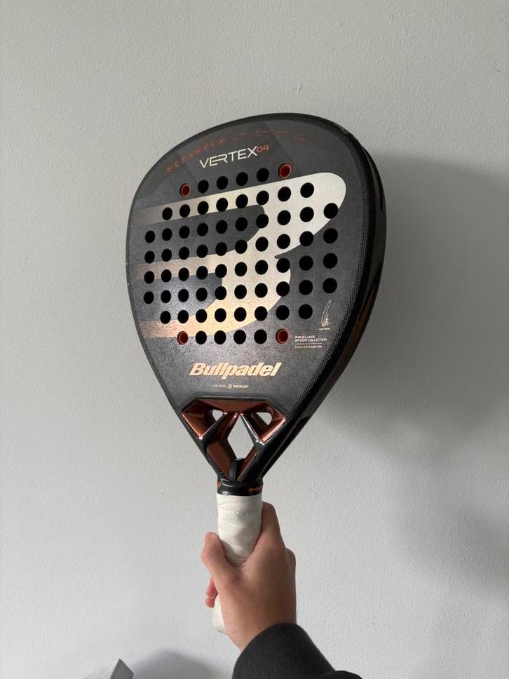 Bullpadel Vertex 04 - 2025 / Padel Racket, Sport en Fitness, Padel, Gebruikt, Padelracket, Ophalen of Verzenden