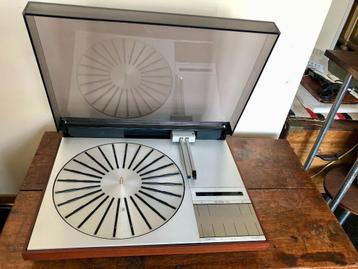Platenspeler Beogram 4002 beschikbaar voor biedingen