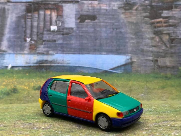 Volkswagen Polo Harlekin (extreem zeldzaam), Hobby en Vrije tijd, Modelauto's | 1:87, Zo goed als nieuw, Auto, Herpa, Ophalen of Verzenden