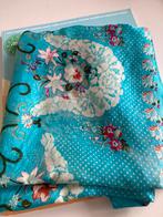 Zijde SJAAL silk met mooie Print 80 x 80 cm, Kleding | Dames, Mutsen, Sjaals en Handschoenen, Ophalen of Verzenden, Zo goed als nieuw