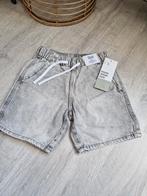 Nieuwe H&M short - Maat 104 - licht grijs, Broek, Jongen of Meisje, H&M, Nieuw