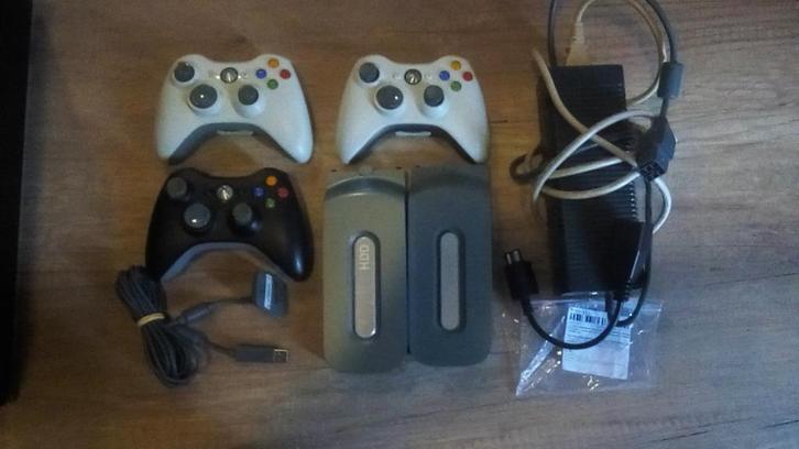 xbox 360 controllers adapter disks, Spelcomputers en Games, Games | Xbox 360, Gebruikt, Vanaf 3 jaar, Ophalen of Verzenden