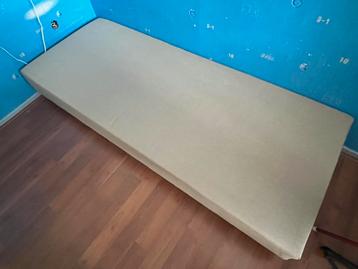 Boxspring 200 x 80 beschikbaar voor biedingen
