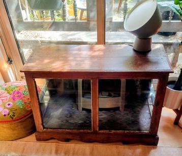 Antieke Indiase winkel toonbank/vitrinekast  beschikbaar voor biedingen