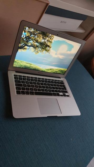 Macbook Air 13-inch (Core i5, 8GB, SSD, Windows 11) beschikbaar voor biedingen