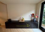 Ikea besta kast zwart (zwartbruin), Huis en Inrichting, Ophalen, Met plank(en), Zo goed als nieuw, Minder dan 150 cm