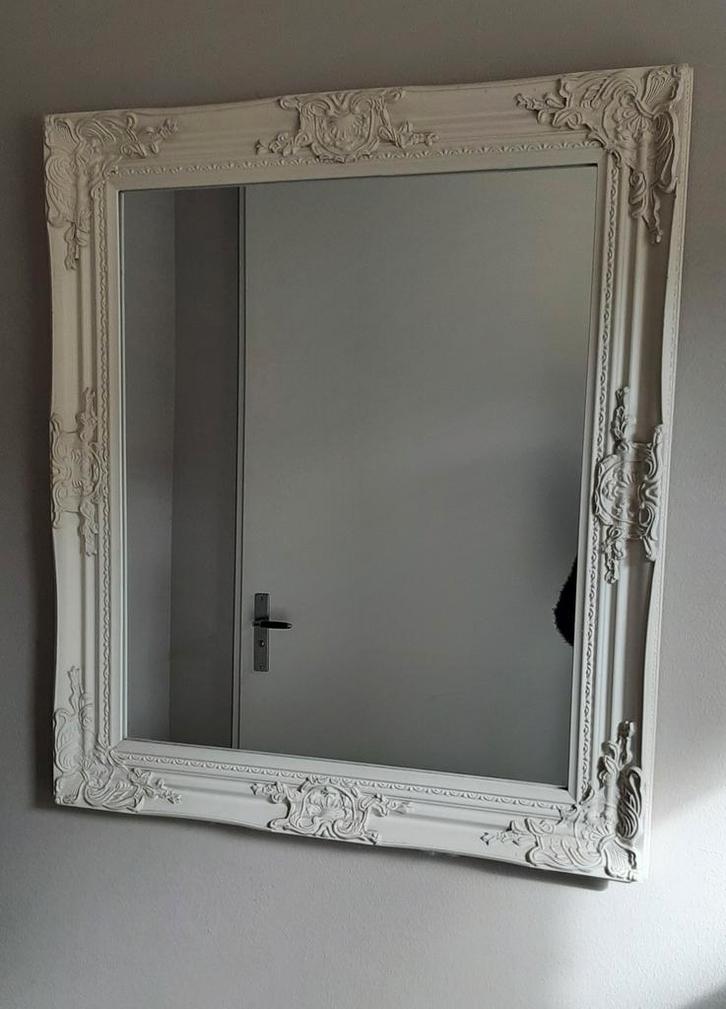 Mooie Spiegel - 72.5 x 62.5 cm, Huis en Inrichting, Woonaccessoires | Spiegels, Zo goed als nieuw, 50 tot 75 cm, Minder dan 100 cm