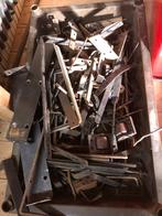 ijzeren en  harmonium onderdelen hoekijzers rollen klosjes, Muziek en Instrumenten, Orgels, Ophalen of Verzenden, Gebruikt, 1 klavier