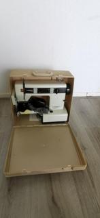 Naaimachine VENDOMATIC 044 in harde kaap Compleet, Ophalen of Verzenden, Zo goed als nieuw, Naaimachine, Overige merken