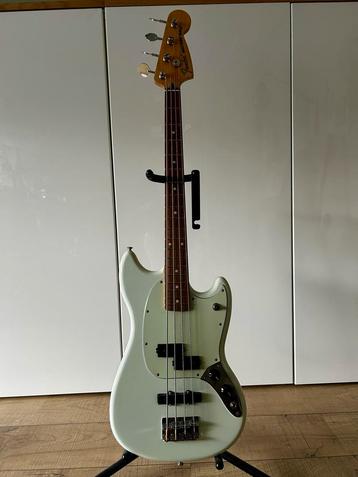 Fender Mustang bas Player Series beschikbaar voor biedingen