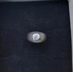 Gouden Ring met Briljant. Witgoud, 18 tot 19, Ophalen of Verzenden, Zo goed als nieuw, Met edelsteen