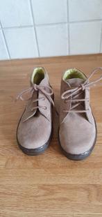 Taupe suède kinderschoenen maat 26, Ophalen, Zo goed als nieuw, Schoentjes