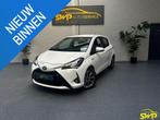 Toyota Yaris 1.5 Hybrid Dynamic | Navi | Cam | 16 inch, Euro 6, 4 cilinders, Wit, Bedrijf