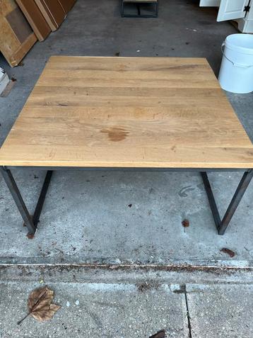 Moderne Salontafel Teak hout 80 x 80cm beschikbaar voor biedingen