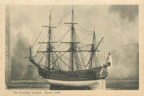 (701-092-001) Hindeloopen De gouden leeuw, Verzamelen, Ansichtkaarten | Nederland, Friesland, Verzenden
