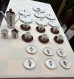 Servies met klokmotief, Ophalen of Verzenden