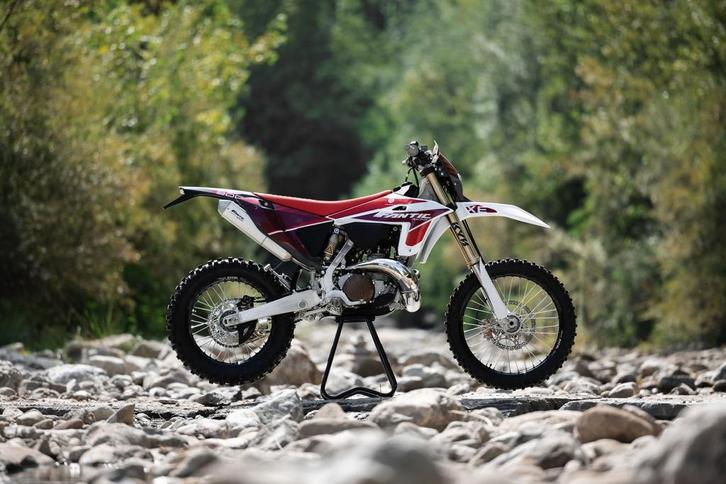 FANTIC XE300 (bj 2025), Motoren, Motoren | Overige merken, Bedrijf, Enduro