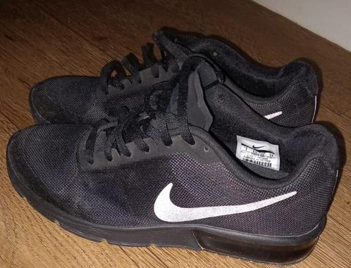 NIEUW / Nieuwe!!! Sneakers van het merk Nike, maat 38, Kleding | Dames, Schoenen, Nieuw, Ophalen of Verzenden