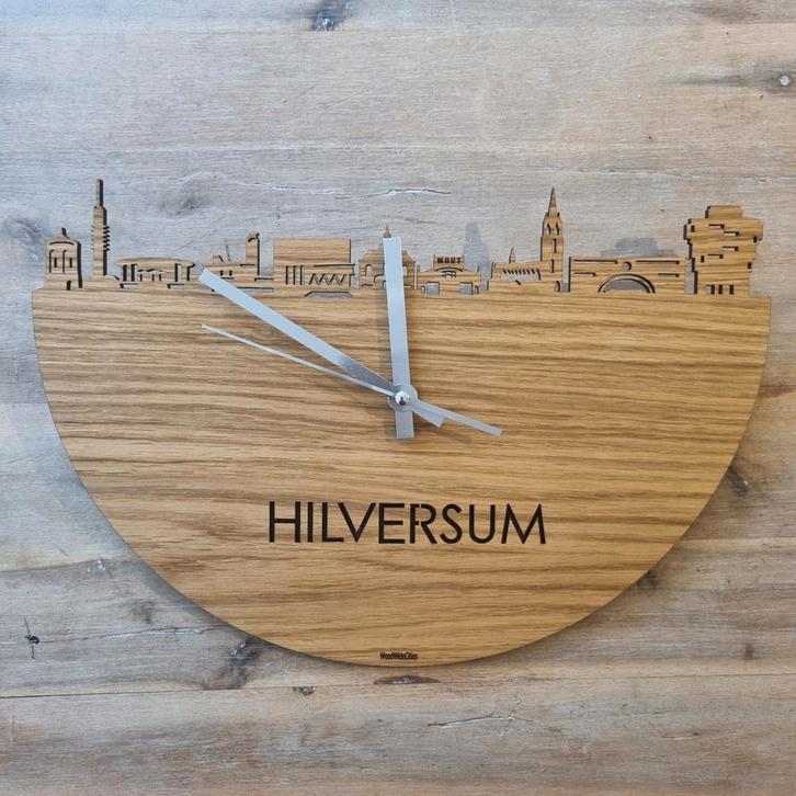 Handgemaakte Eikenhouten Wandklok, Huis en Inrichting, Woonaccessoires | Klokken, Nieuw, Wandklok, Analoog, Ophalen of Verzenden