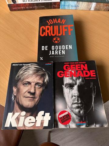 Voetbalbiografieën: Cruijff, Kieft, van der Meijde beschikbaar voor biedingen