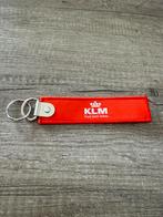 Rode sleutelhanger van KLM met tekst: Remove before flight, Verzamelen, Luchtvaart en Vliegtuigspotten, Ophalen of Verzenden, Nieuw