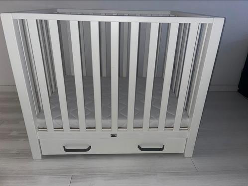 TWF Box Luna Met Lade Wit. Met nieuw ongebruikt matras, Kinderen en Baby's, Boxen, Zo goed als nieuw, Lade, Ophalen