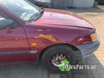 Scherm rechts-voor van een Toyota Starlet, Gebruikt, -, -, Ophalen of Verzenden