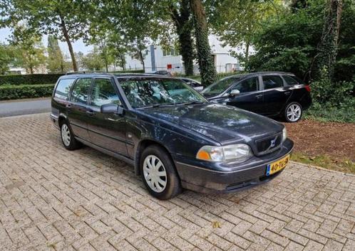 Volvo V70 2.5 144pk AUT, Nissan micra 2005, S70 is verkocht!, Auto's, Volvo, Particulier, S70, ABS, Airbags, Airconditioning, Centrale vergrendeling