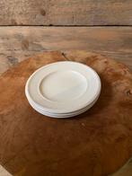 Wedgwood Edme petit four bordjes Ø 13 cm, Huis en Inrichting, Keuken | Servies, Ophalen of Verzenden, Zo goed als nieuw, Bord(en)