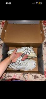 Balenciaga Triple S - Zo goed als nieuw!, Ophalen of Verzenden, Zo goed als nieuw, Wit, Sneakers of Gympen