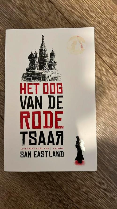 Sam Eastland - Het oog van de rode tsaar, Boeken, Thrillers, Zo goed als nieuw, Nederland, Ophalen of Verzenden