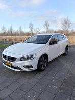 Volvo V60 D6 215pk Plug-in Hybrid 2014 Wit, Auto's, 1800 kg, Zwart, Wit, Te koop