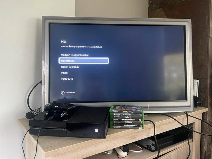 Xbox One - Complete Set!, Spelcomputers en Games, Spelcomputers | Xbox One, Gebruikt, Xbox One, 500 GB, Met 1 controller, Met games