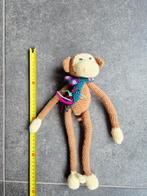 Gehaakte Knuffel Aap met Sjaal, Ophalen of Verzenden, Zo goed als nieuw, Overige typen