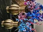 Vazen met kunstbloemen, Ophalen, Binnen