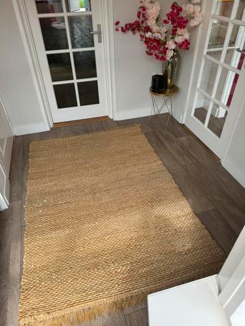 Prachtig vloerkleed rotan boho stijl beschikbaar voor biedingen