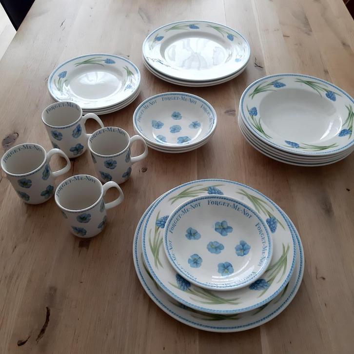 Marjolein Bastin Forget-Me-Not Servies, Antiek en Kunst, Antiek | Servies compleet, Ophalen