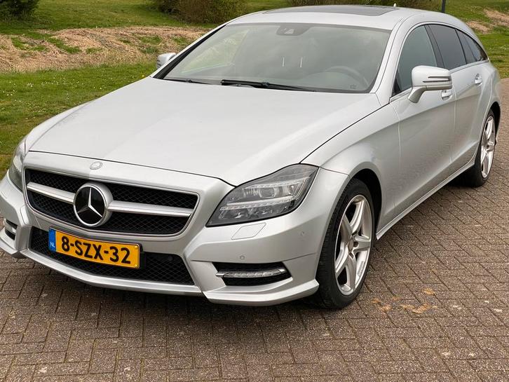 Mercedes-Benz CLS 350CDI B.e.shbr.aut7 2013 Grijs, Auto's, Mercedes-Benz, Particulier, CLS, Achteruitrijcamera, Adaptieve lichten