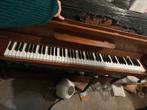 Oude piano, Muziek en Instrumenten, Piano's, Ophalen, Gebruikt, Bruin, Overige typen