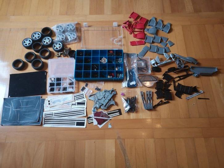 Bulkonderdelen Pocher-modellen in schaal 1/8 voor Porsche 99, Hobby en Vrije tijd, Modelauto's | 1:5 tot 1:12, Zo goed als nieuw