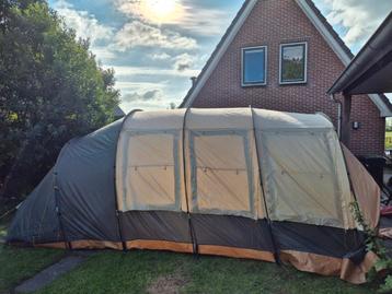 Tunneltent tegen elk aannemelijk bod  beschikbaar voor biedingen