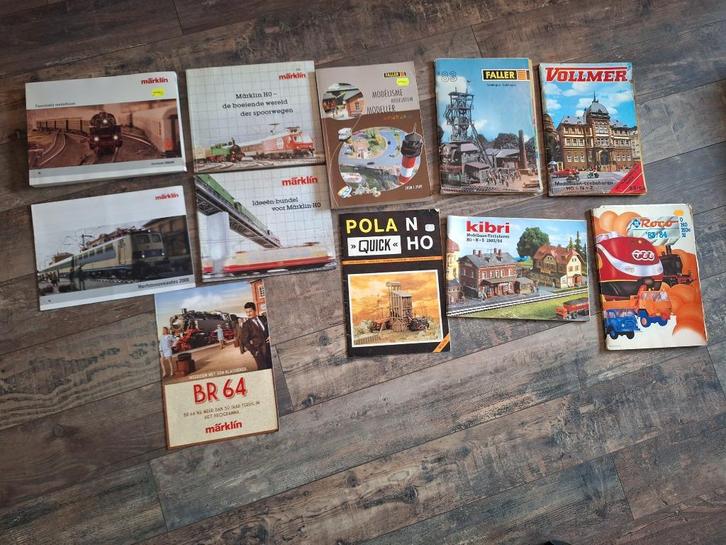 Marklin - Faller - Vollmer - Pola - Kibri boeken., Hobby en Vrije tijd, Modeltreinen | H0, Gebruikt, Boek, Tijdschrift of Catalogus
