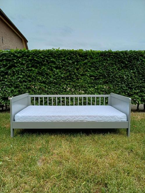 Petite Amelie bed 70 x 140 cm incl uitvalrek en matras, Kinderen en Baby's, Kinderkamer | Bedden, Gebruikt, 140 tot 160 cm, 70 tot 85 cm
