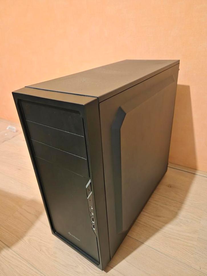 Sharkoon VS4-V PC Behuizing, Computers en Software, Computerbehuizingen, Zo goed als nieuw, Ophalen of Verzenden