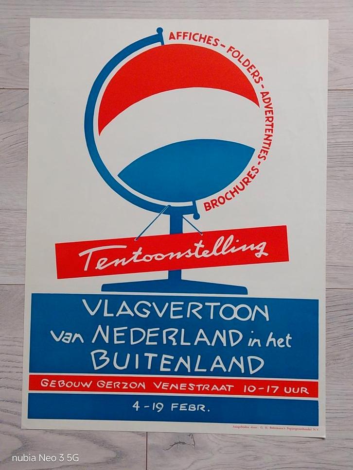 Originele Vlagvertoon Tentoonstelling Affiche, Verzamelen, Posters, Zo goed als nieuw, Reclame, A1 t/m A3, Rechthoekig Staand
